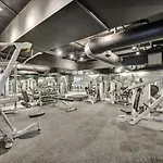 Luxury Condo With Resort Amenities Pools Gym And Sauna 804